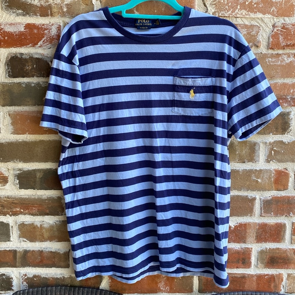 Polo Tshirt Men’s Size Medium